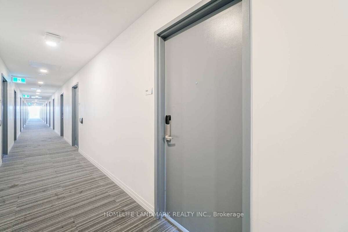 1900 Simcoe St N, #844