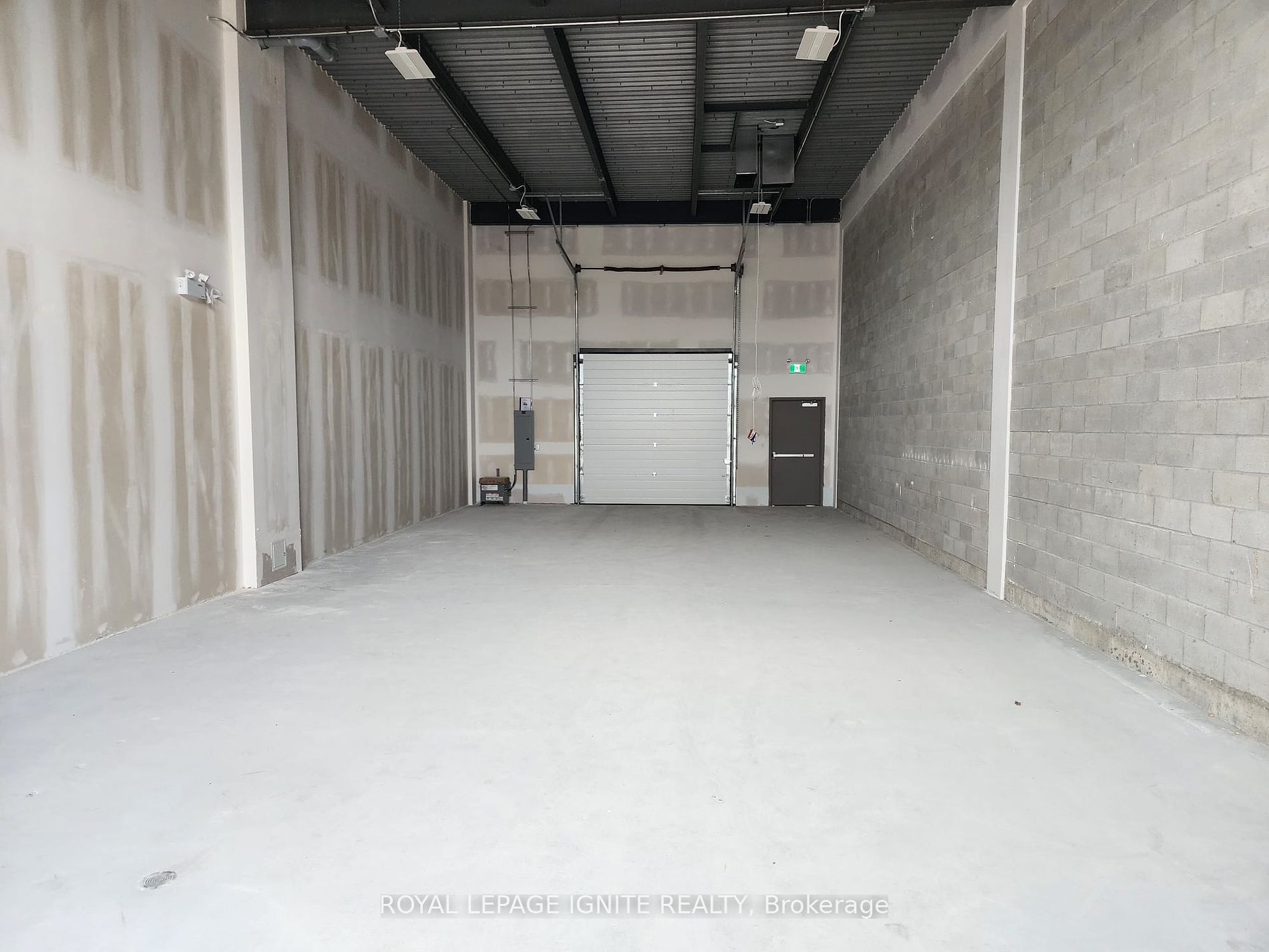 462 Taunton Rd W, #25