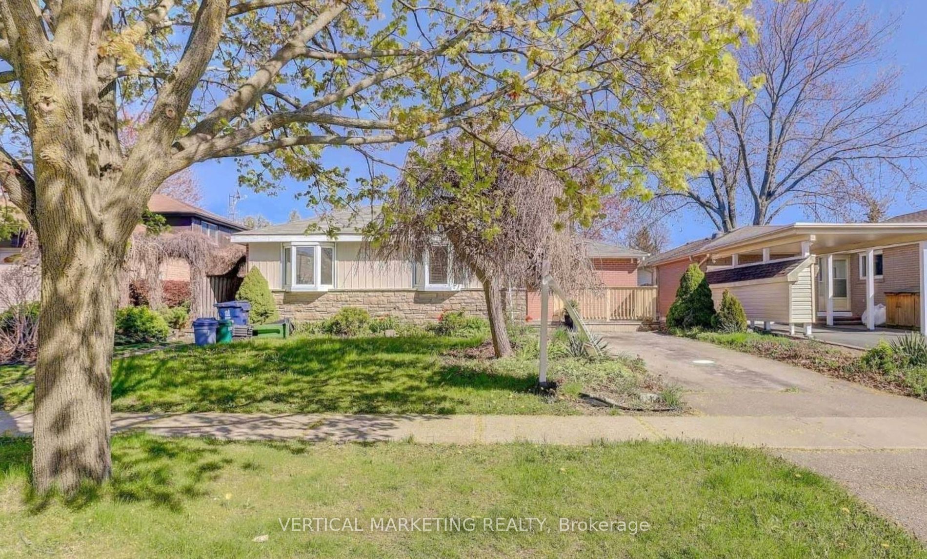 29 Bledlow Manor Drive