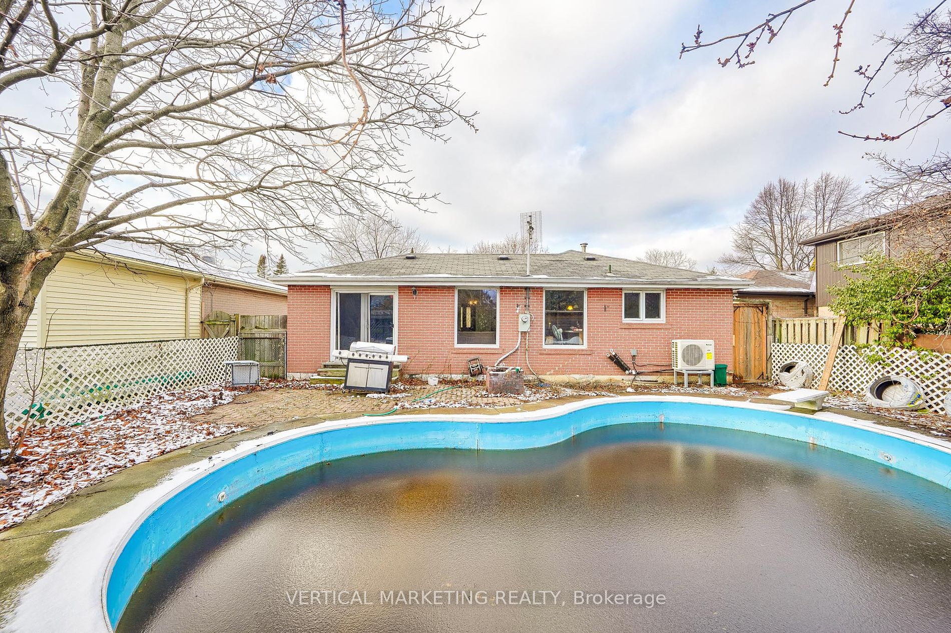 29 Bledlow Manor Drive