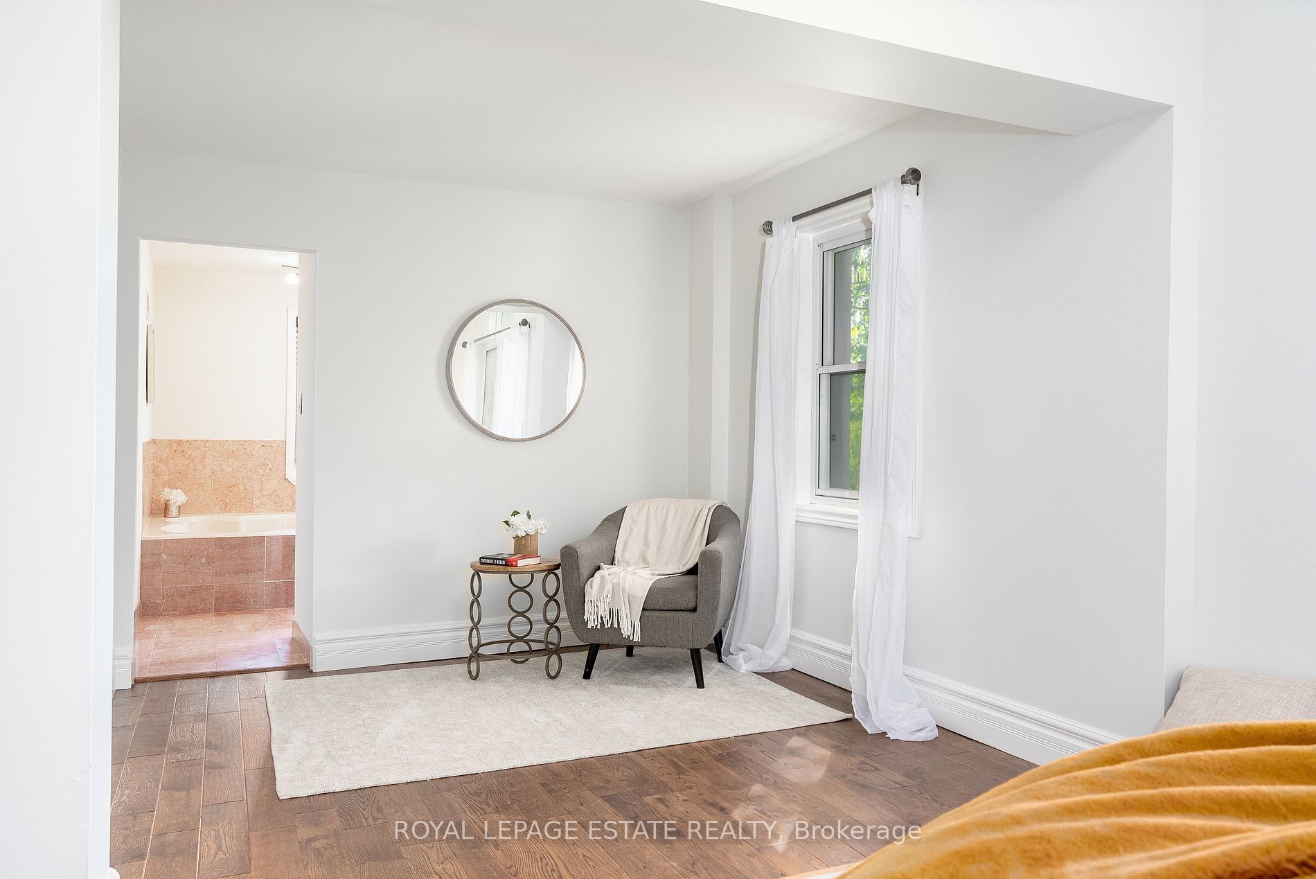 2 Highcliff Cres