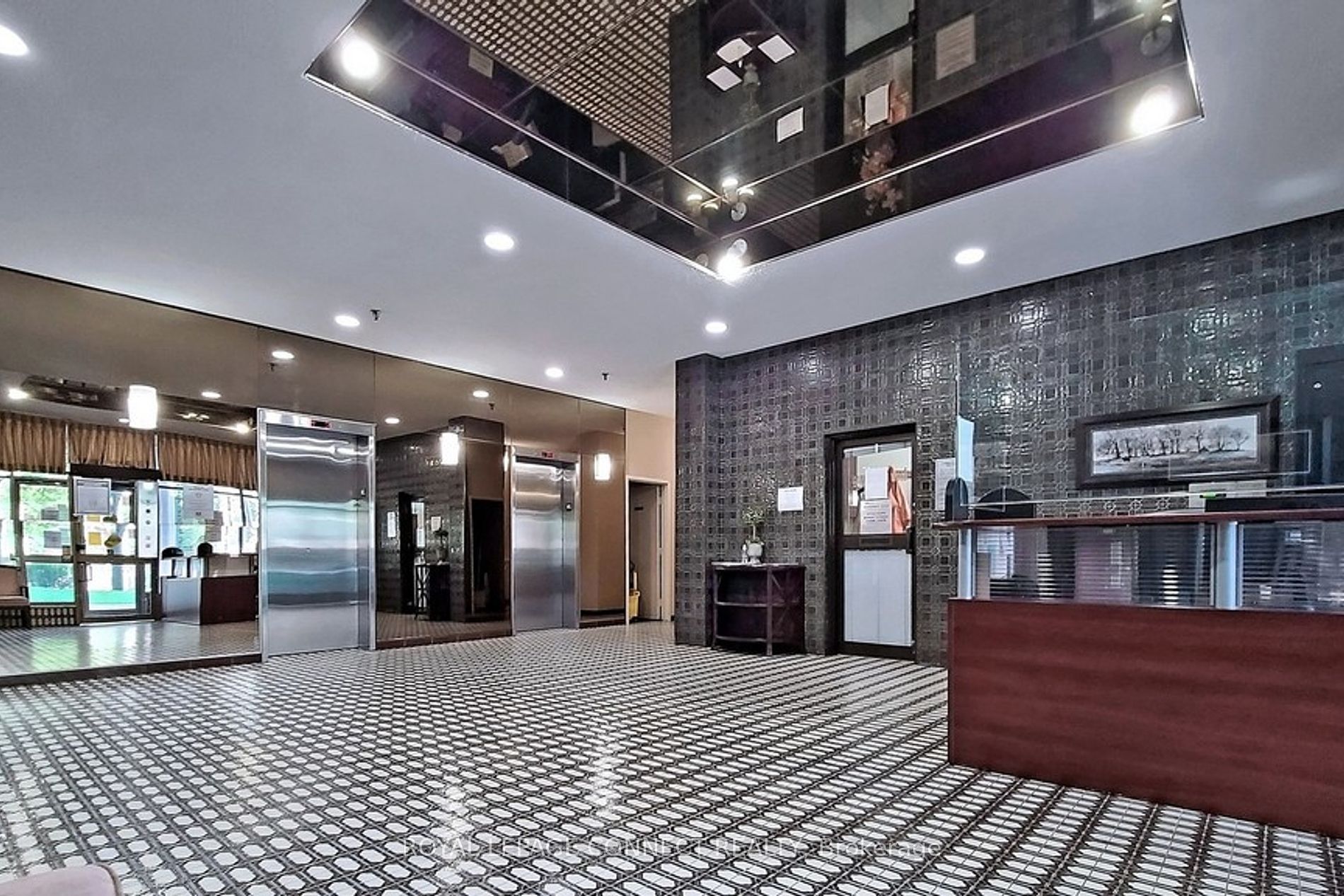 121 Ling Rd, #1403