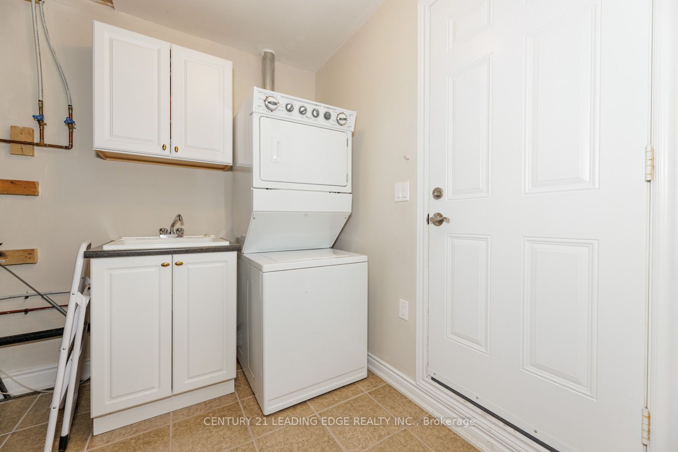361 Chickadee Court, #11