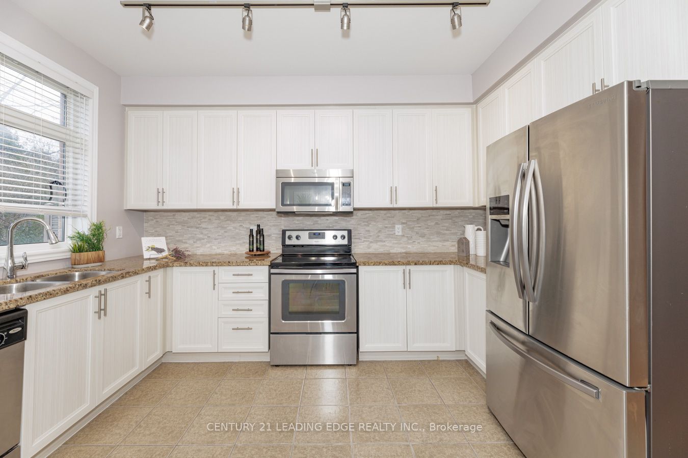 361 Chickadee Court, #11