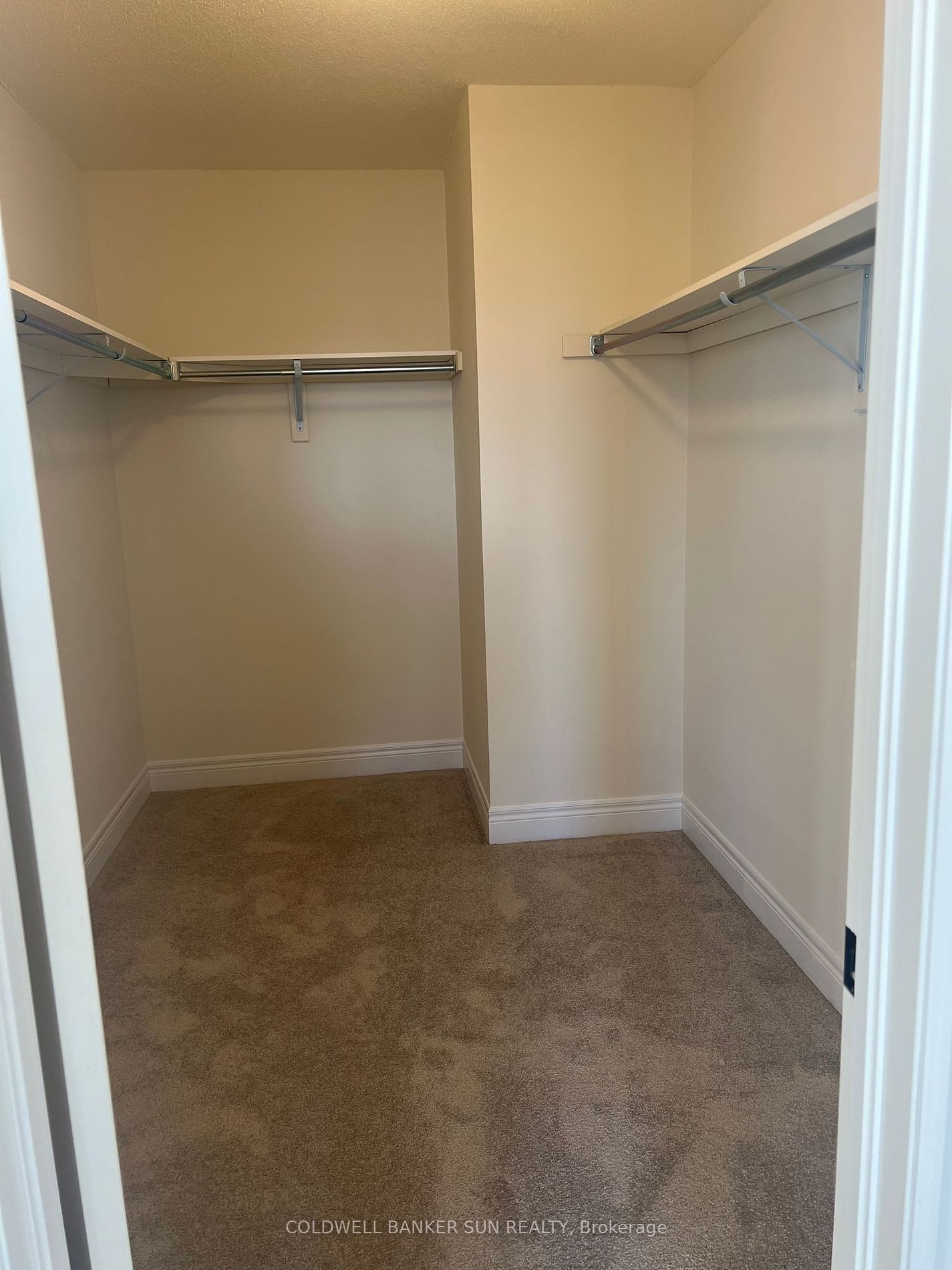10 Wesley Brooks Street