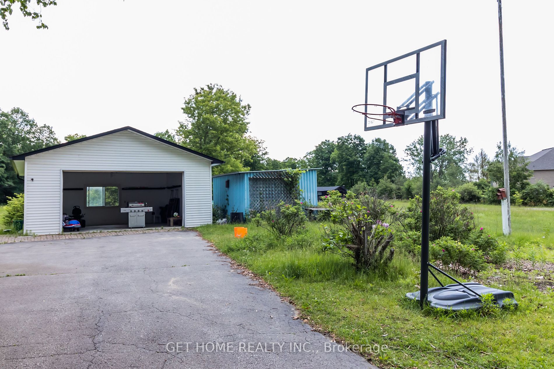 4475 Country Lane E