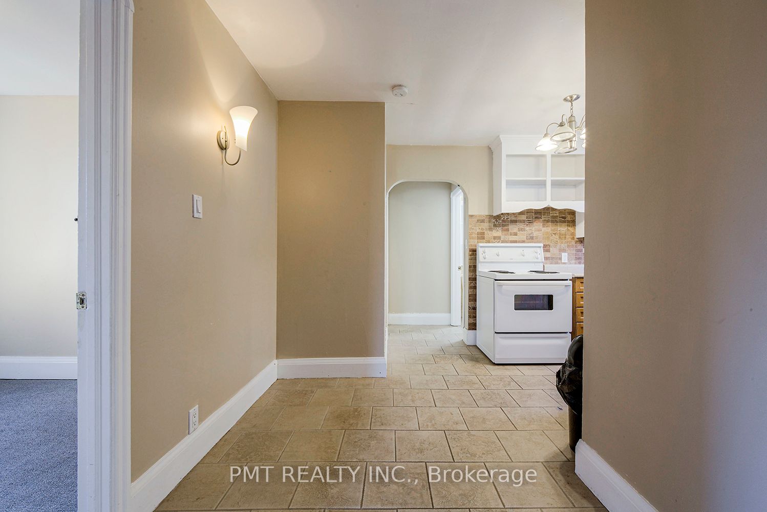 393 King St E, #1
