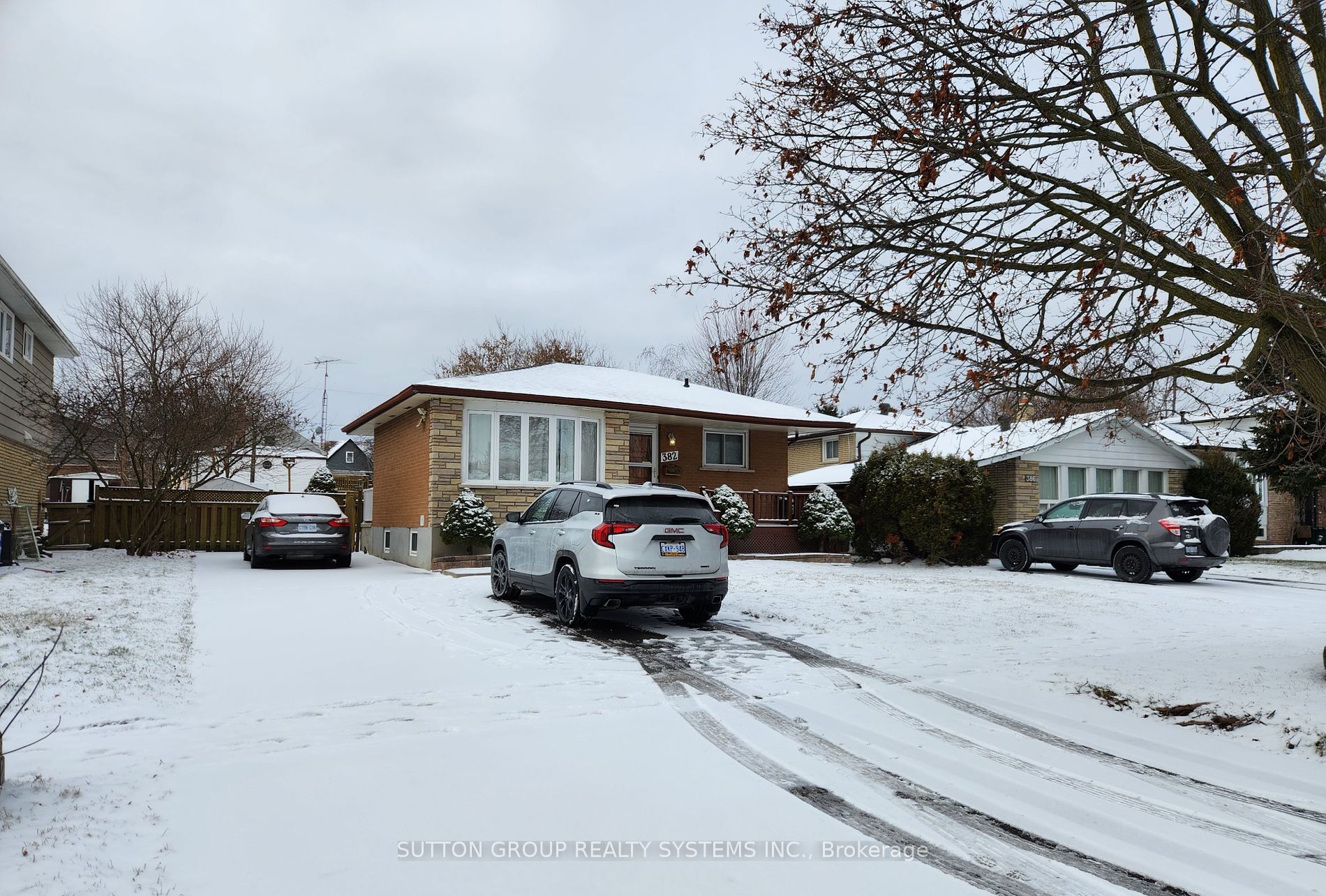 382 Fairlawn Street