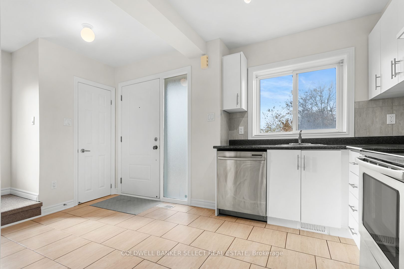 1 Autumn Avenue, #7