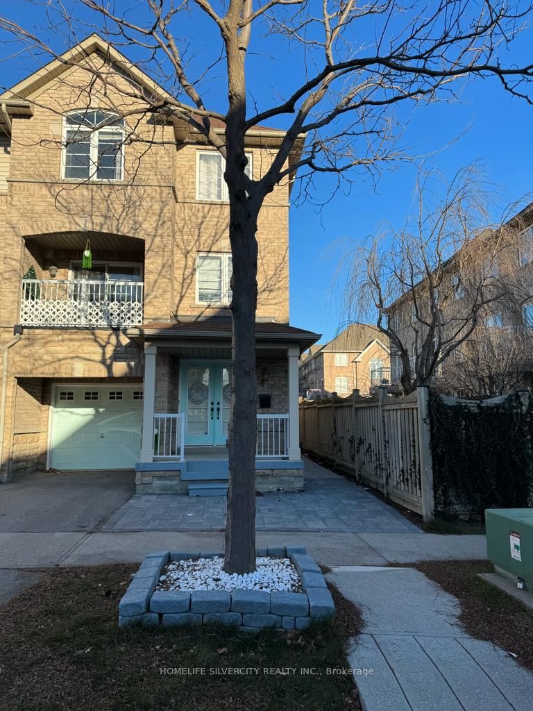 4 Burnsborough Street