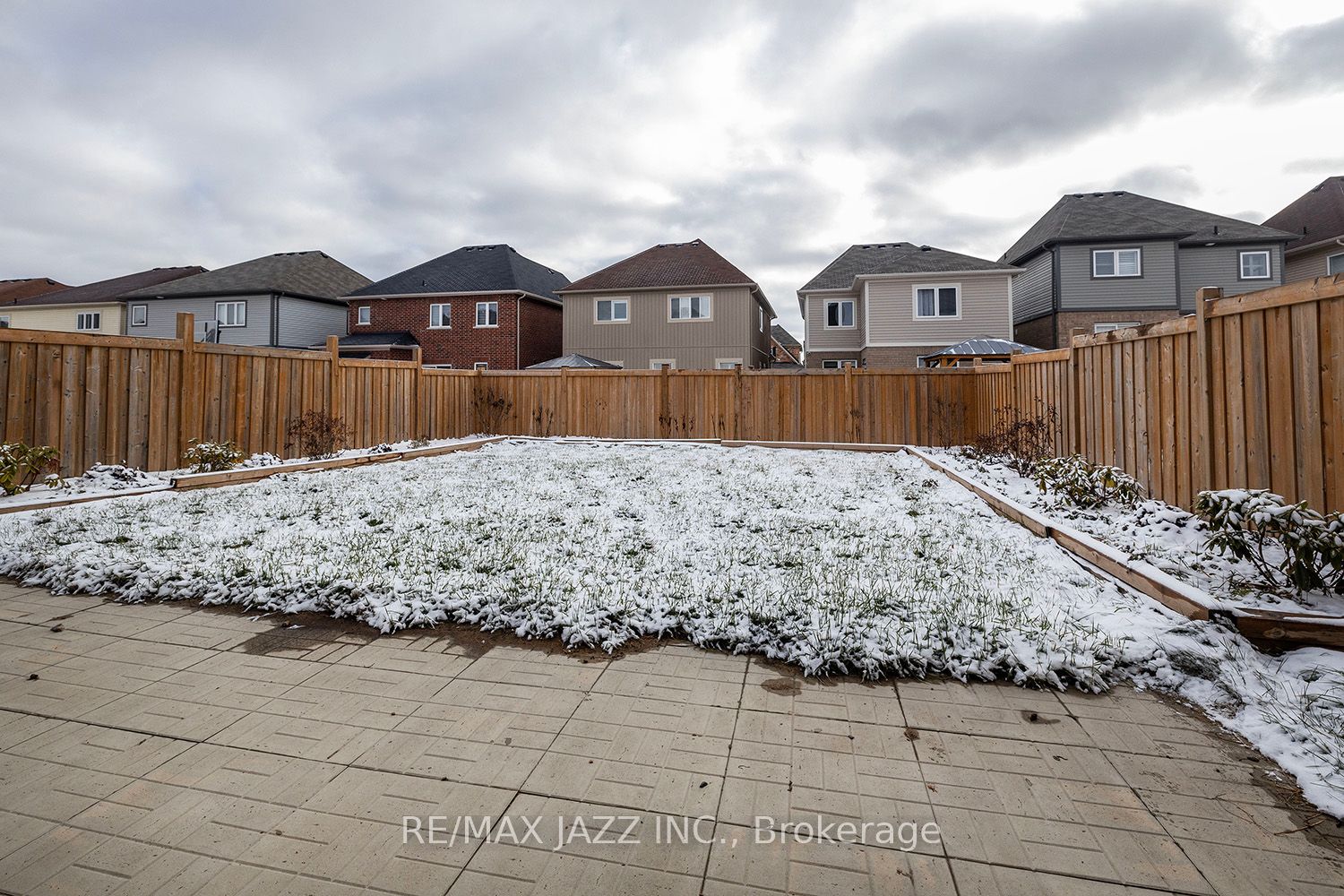 172 Bruce Cameron Dr