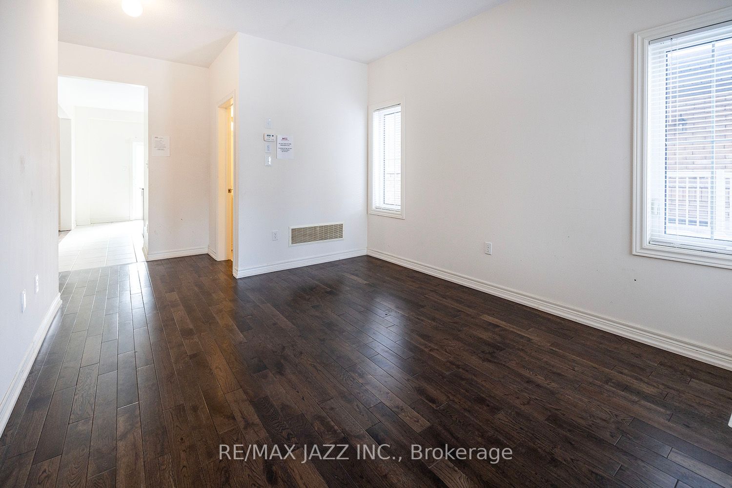 172 Bruce Cameron Dr