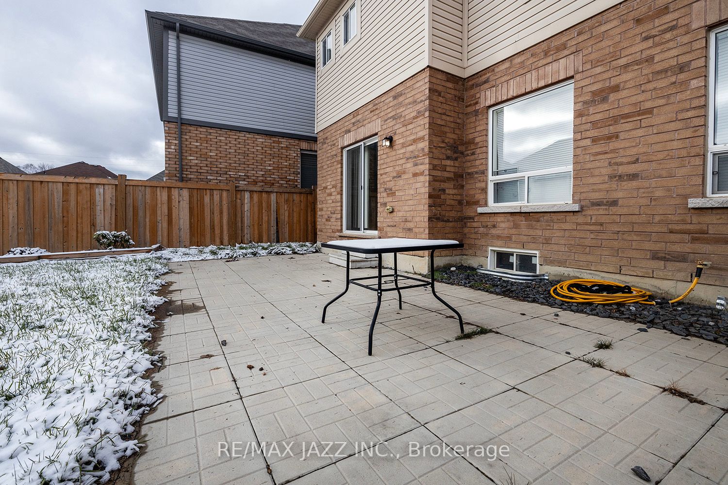 172 Bruce Cameron Dr