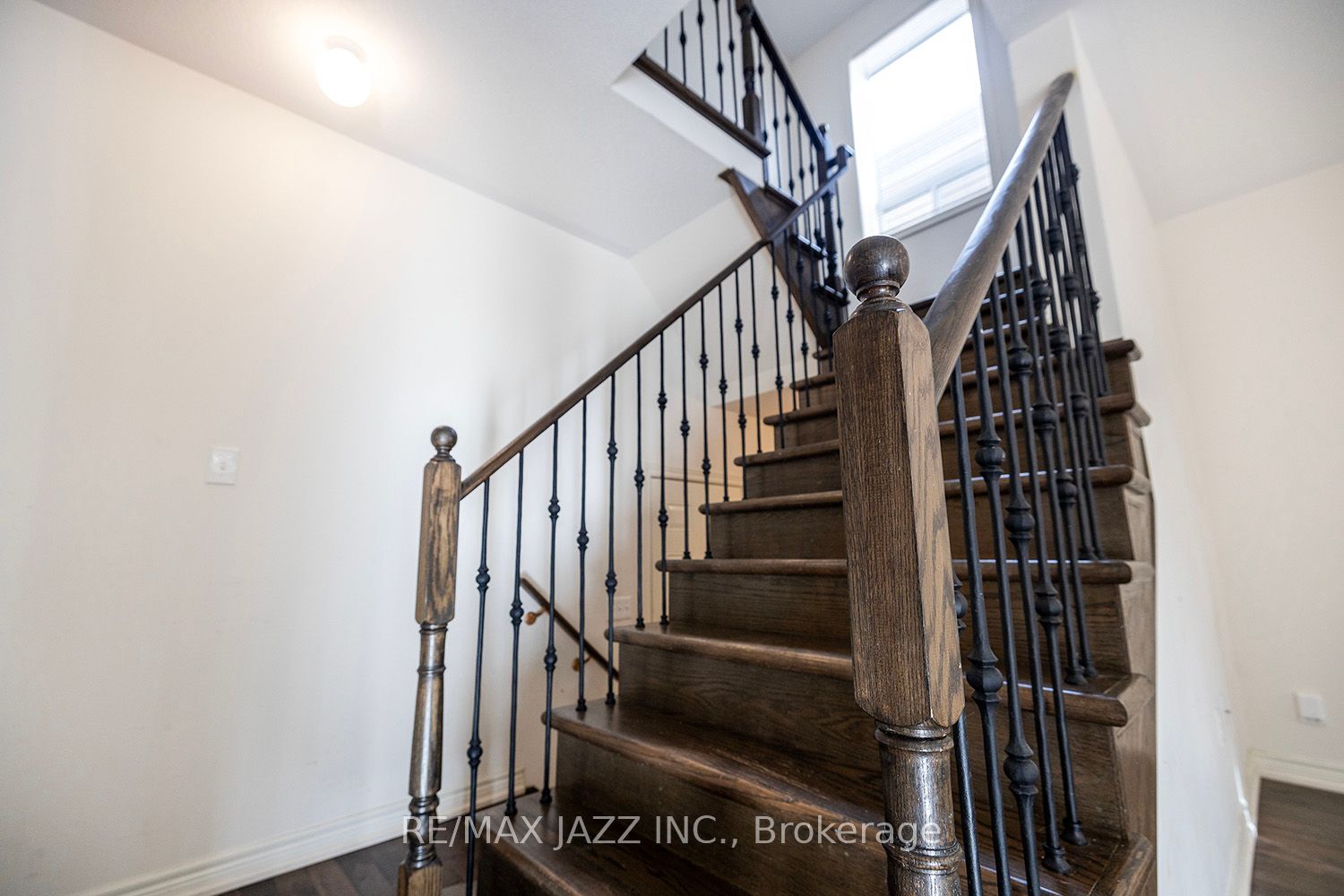 172 Bruce Cameron Dr