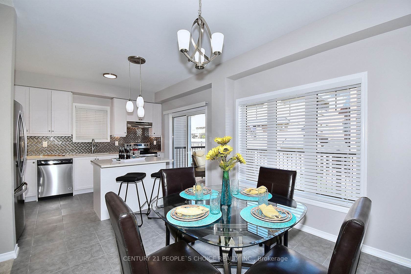 13 Devineridge Ave