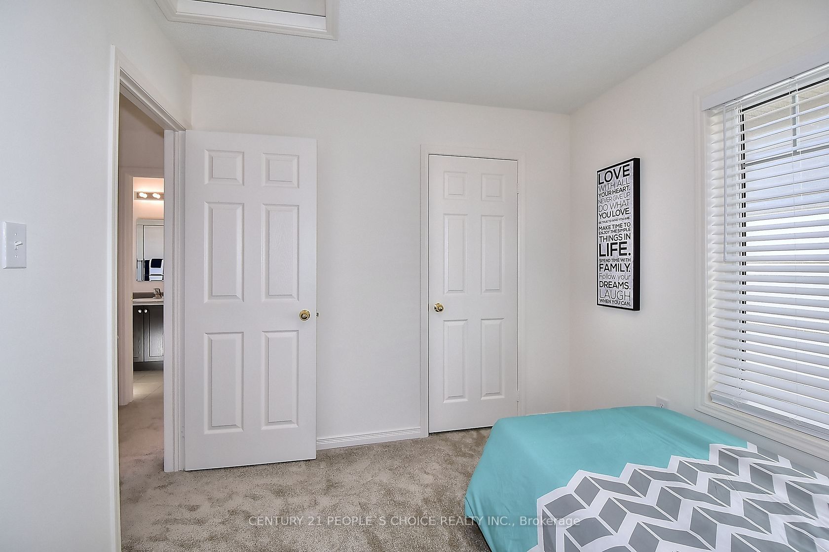 13 Devineridge Ave