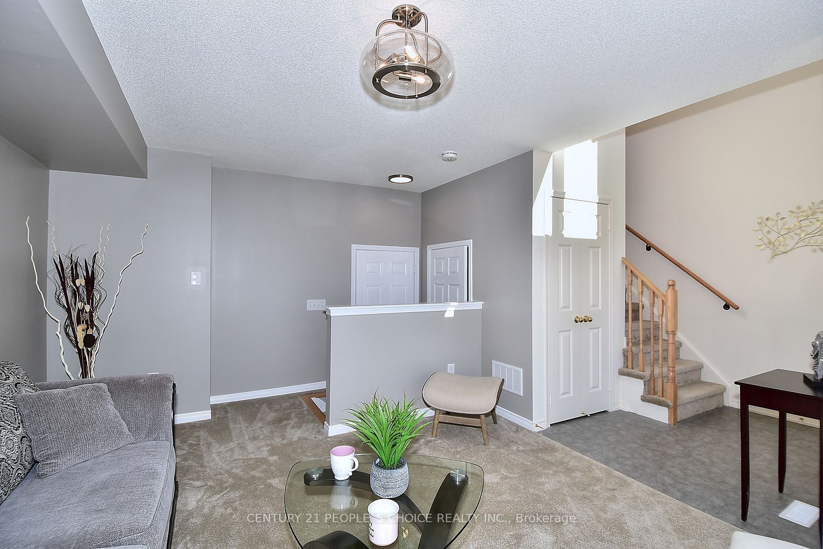 13 Devineridge Ave