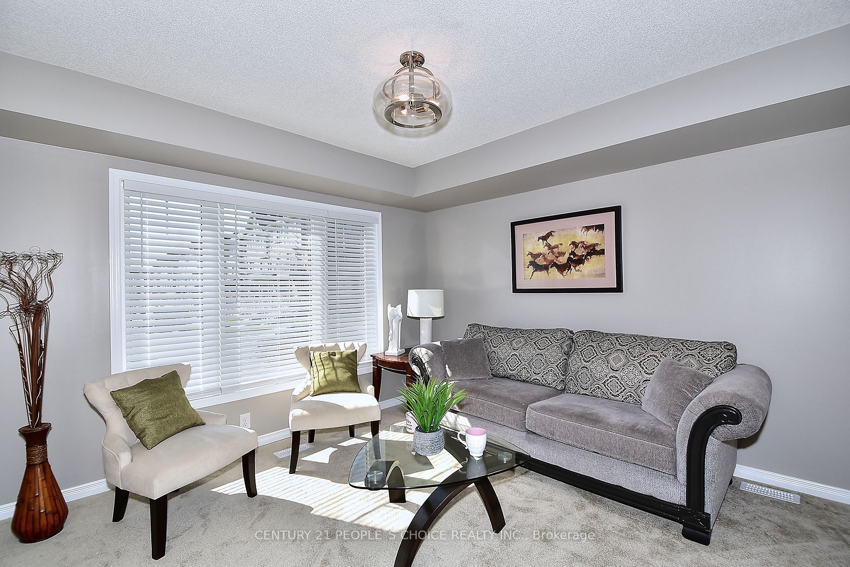 13 Devineridge Ave