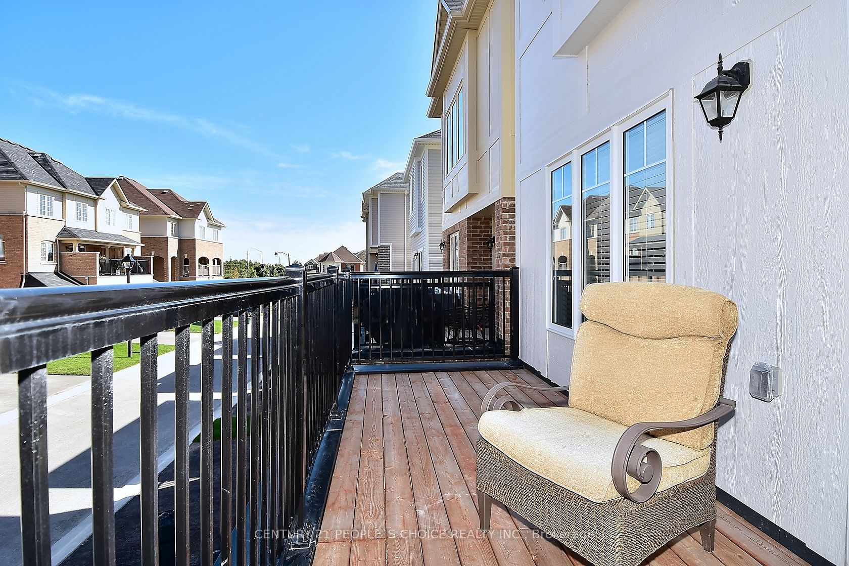 13 Devineridge Ave