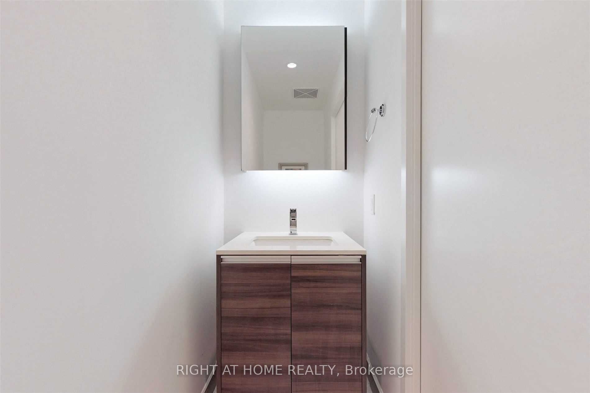 1190 Dundas St E, #220