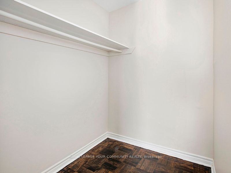 3111 Eglinton Avenue E, #102