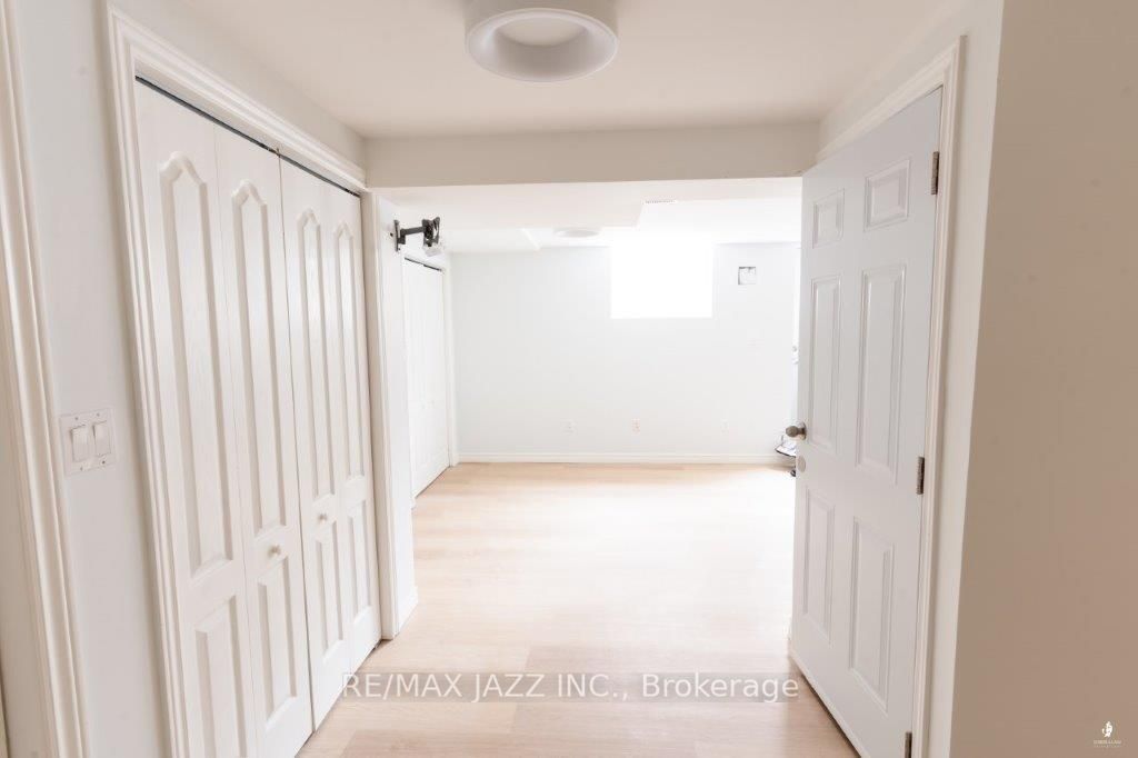 11 Yorkshire Cres