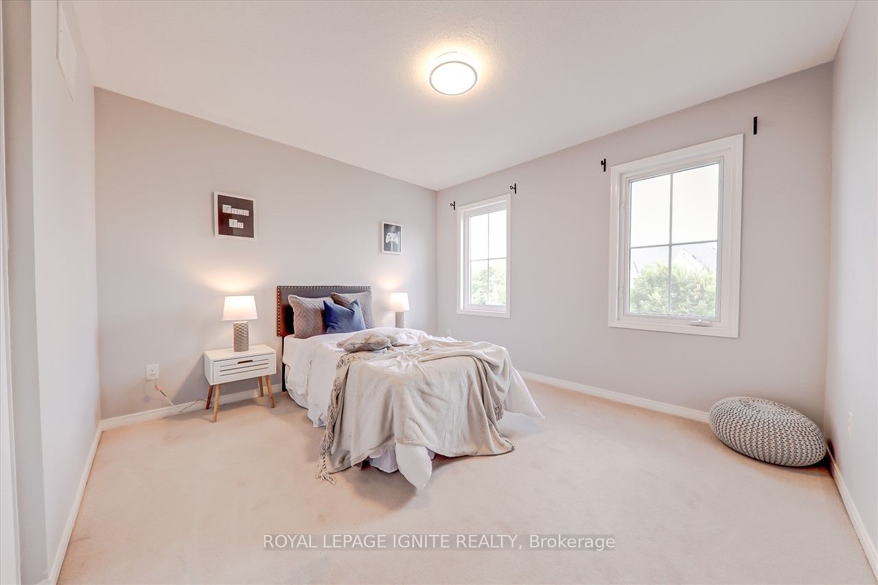 11 Barnfield Cres