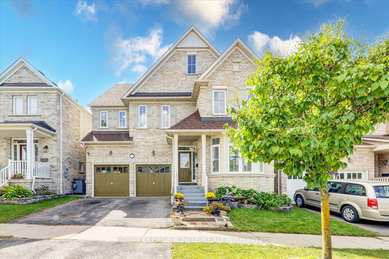 11 Barnfield Cres