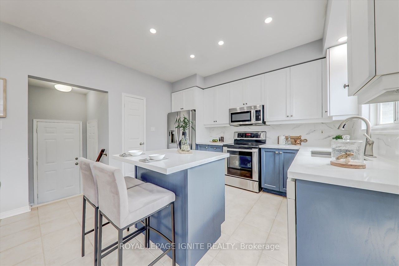 11 Barnfield Cres