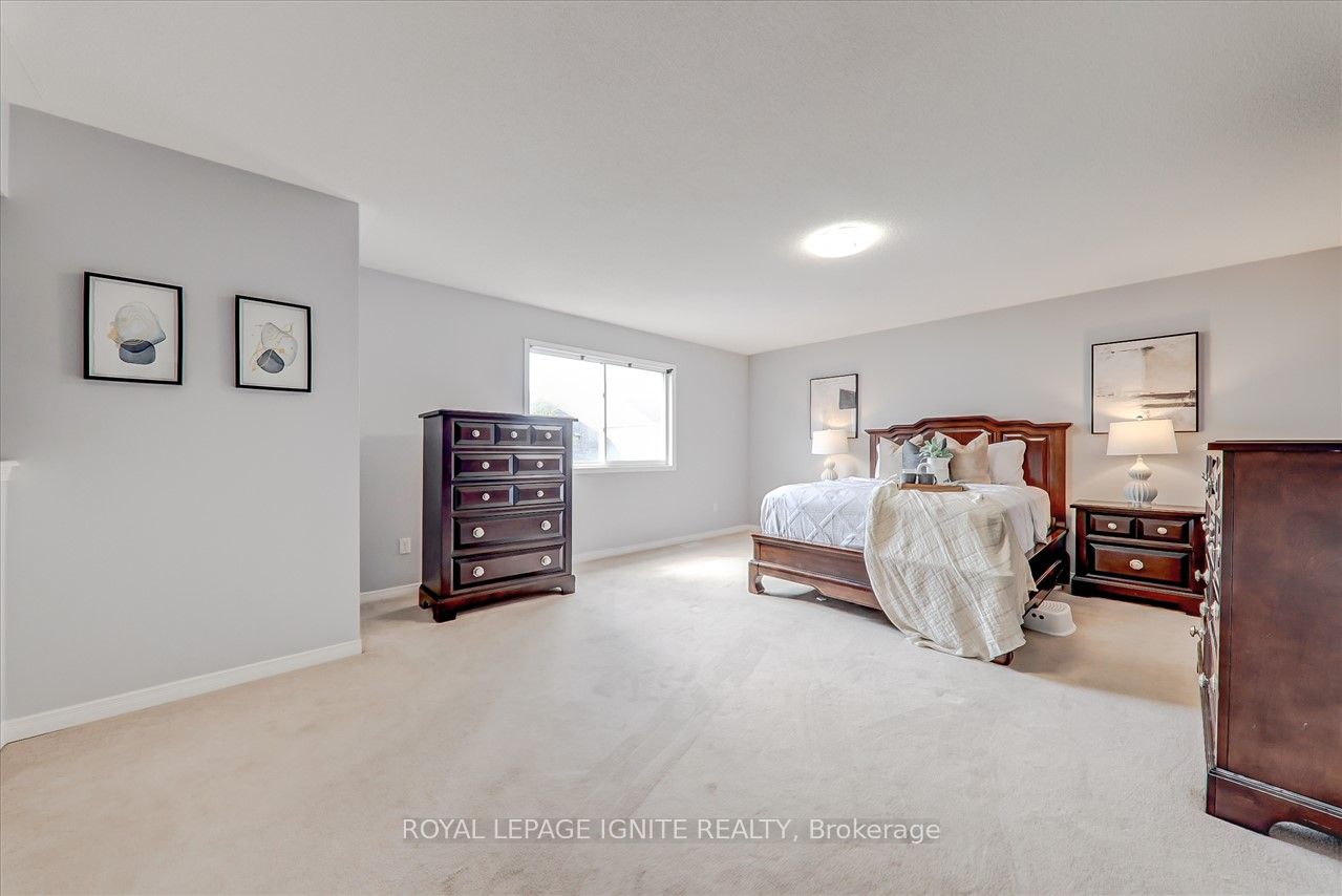11 Barnfield Cres