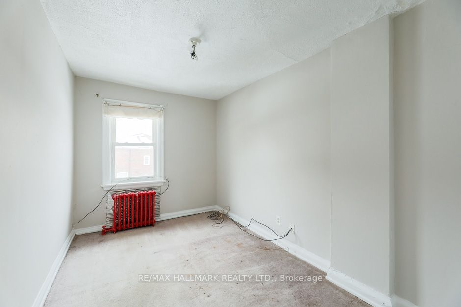 353 Victoria Park Avenue