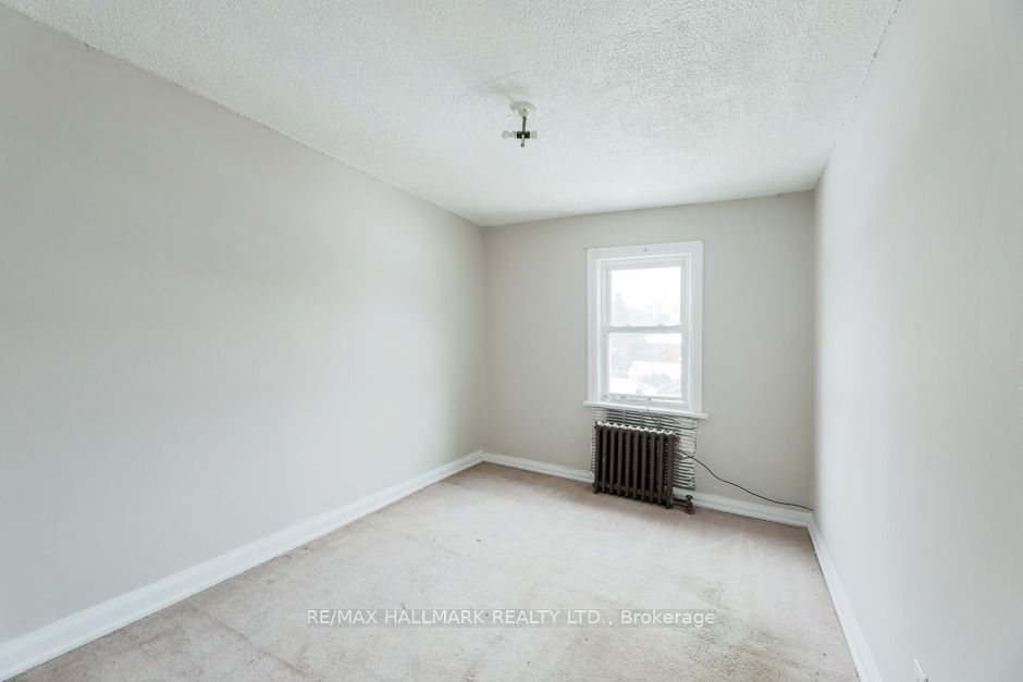 353 Victoria Park Avenue