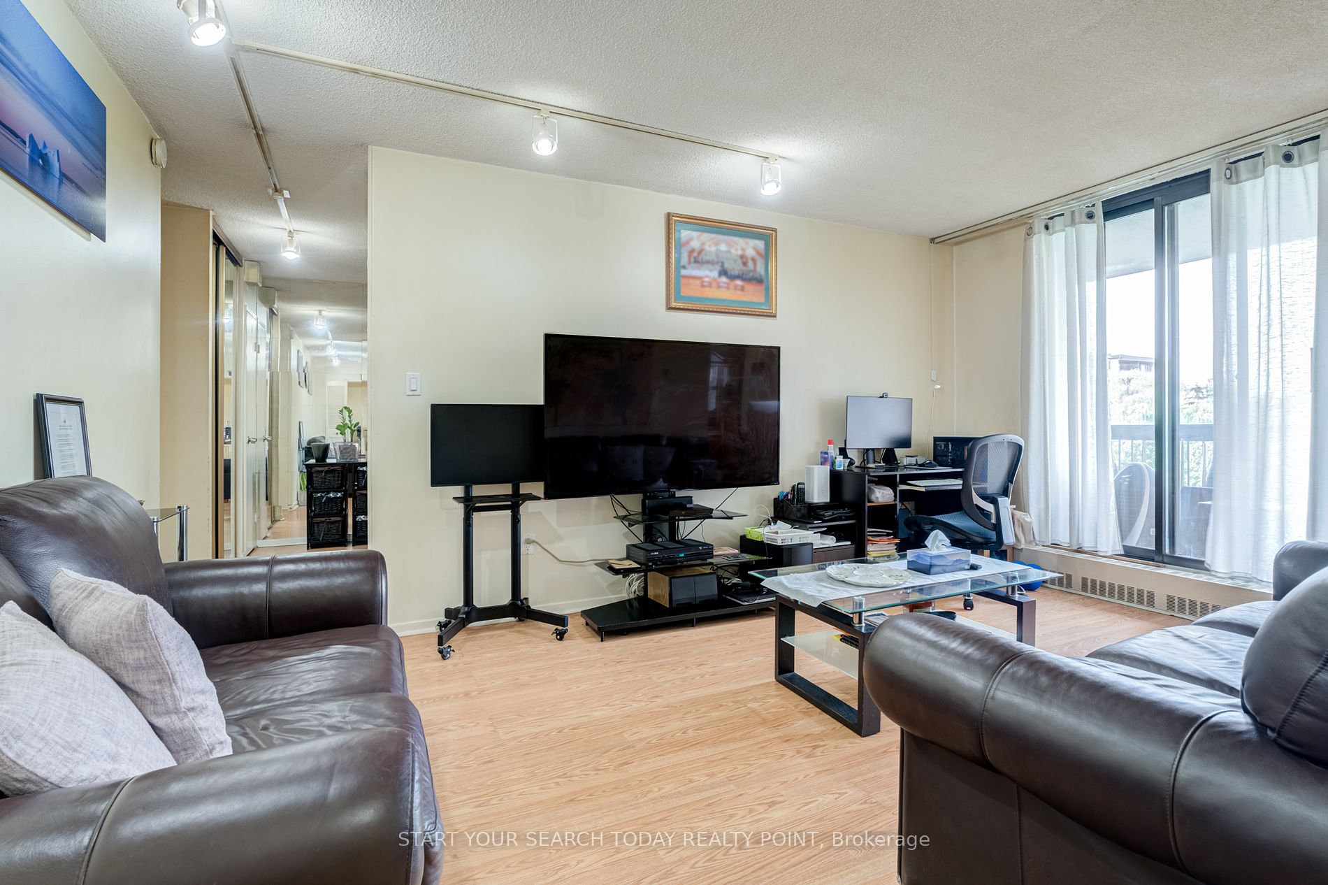 90 Ling Rd, #607