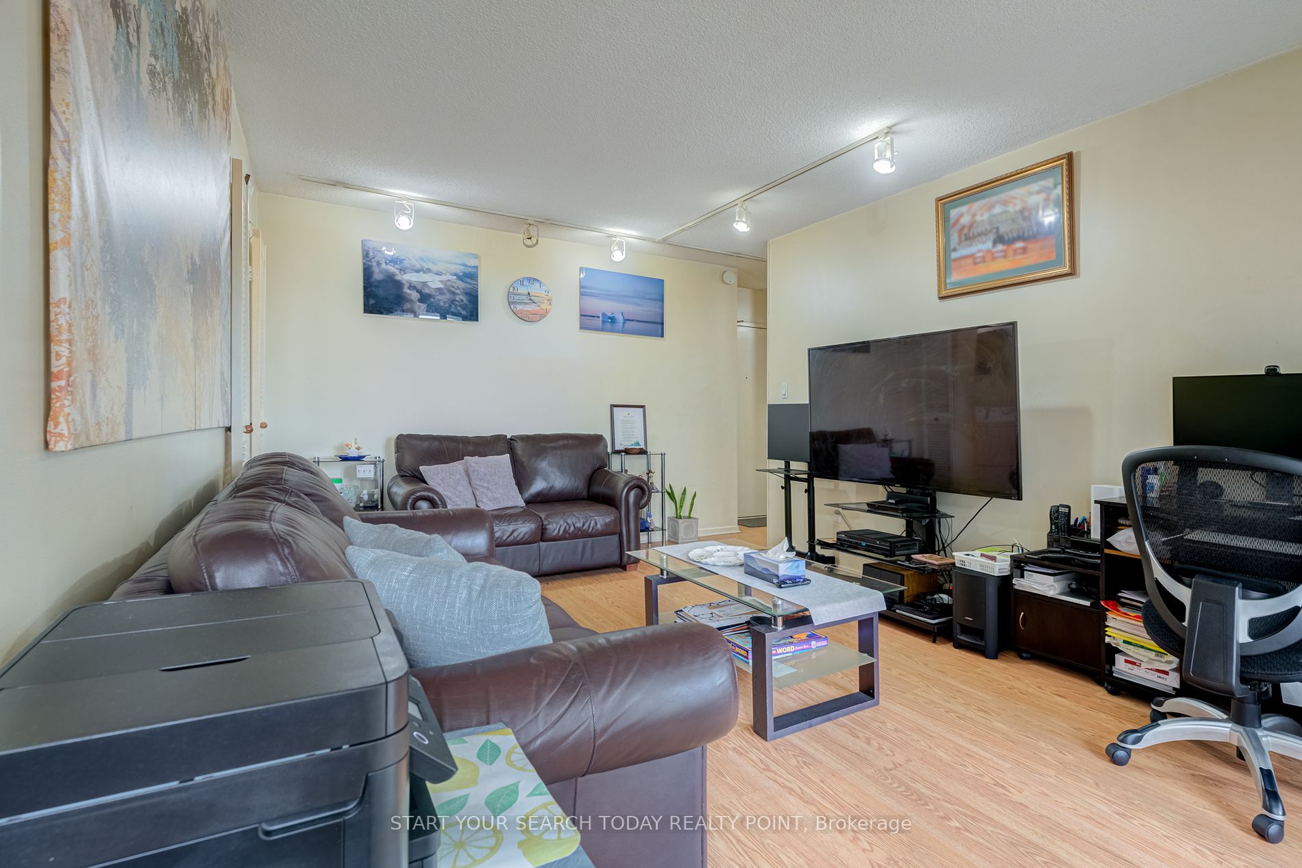 90 Ling Rd, #607