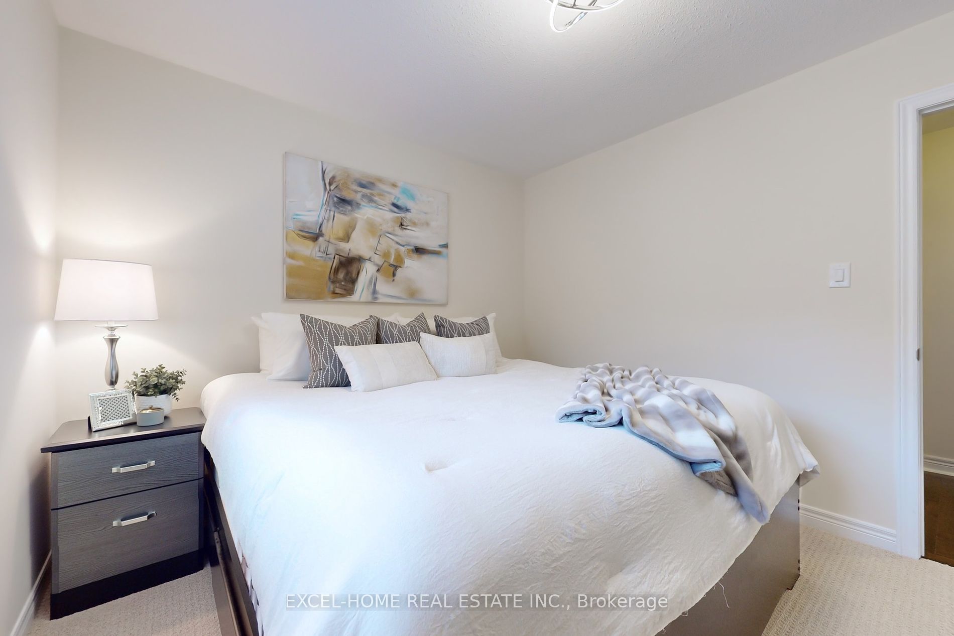 31 Snowy Owl Way