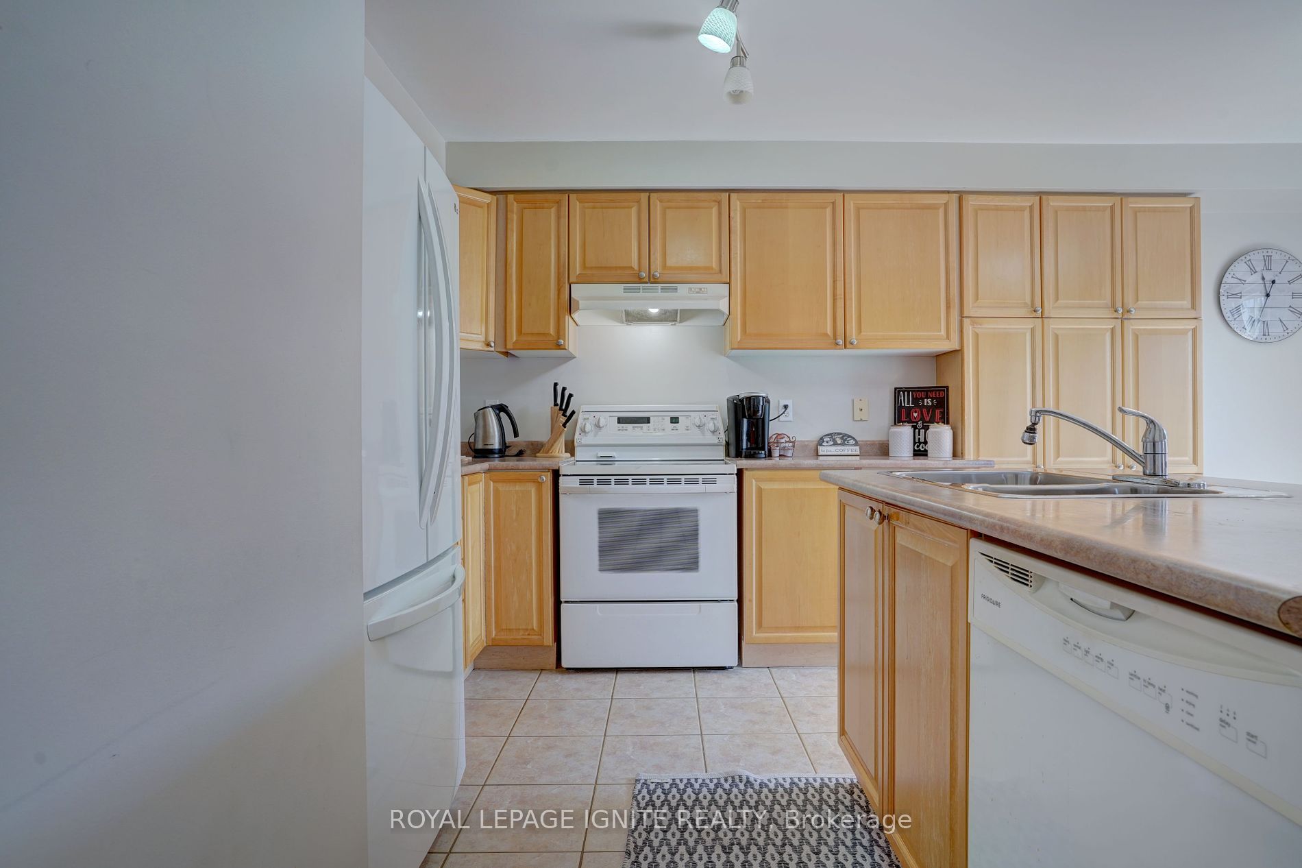 60 Haverhill Cres