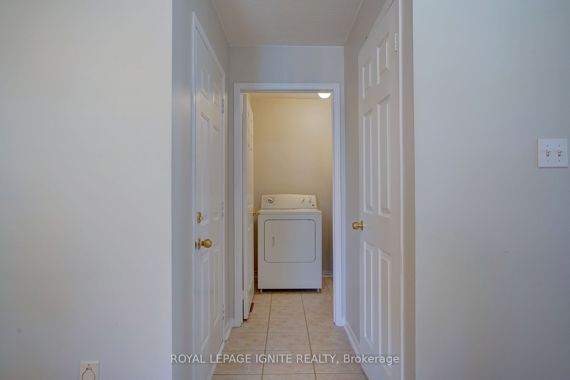 60 Haverhill Cres