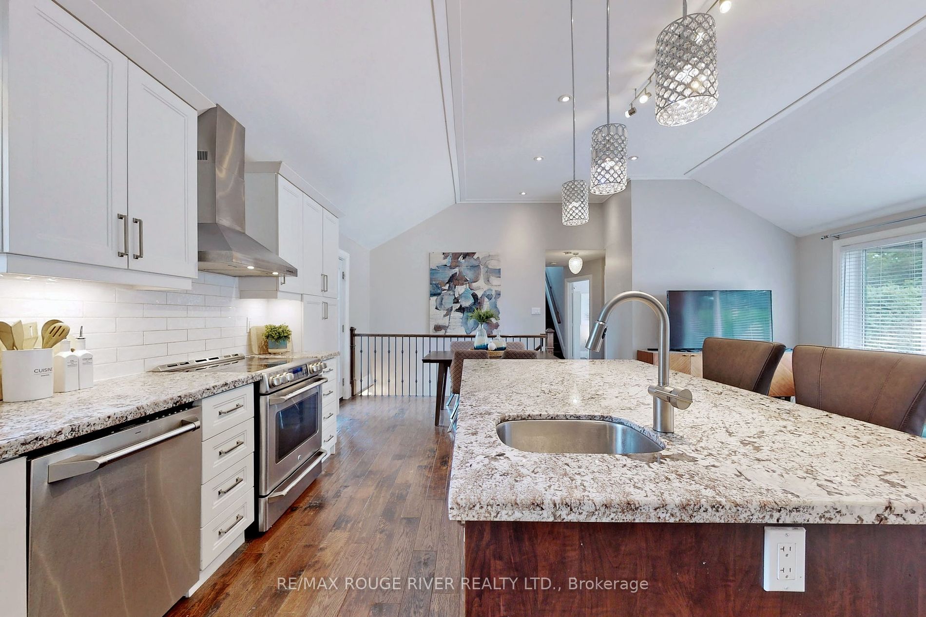 181 Ridgewood Road