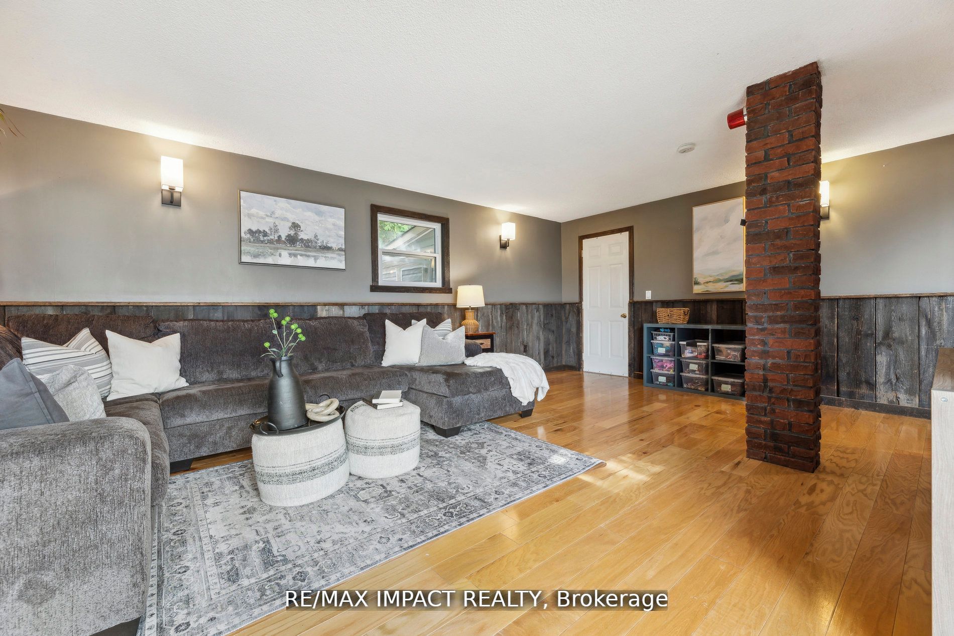 6101 Leskard Rd