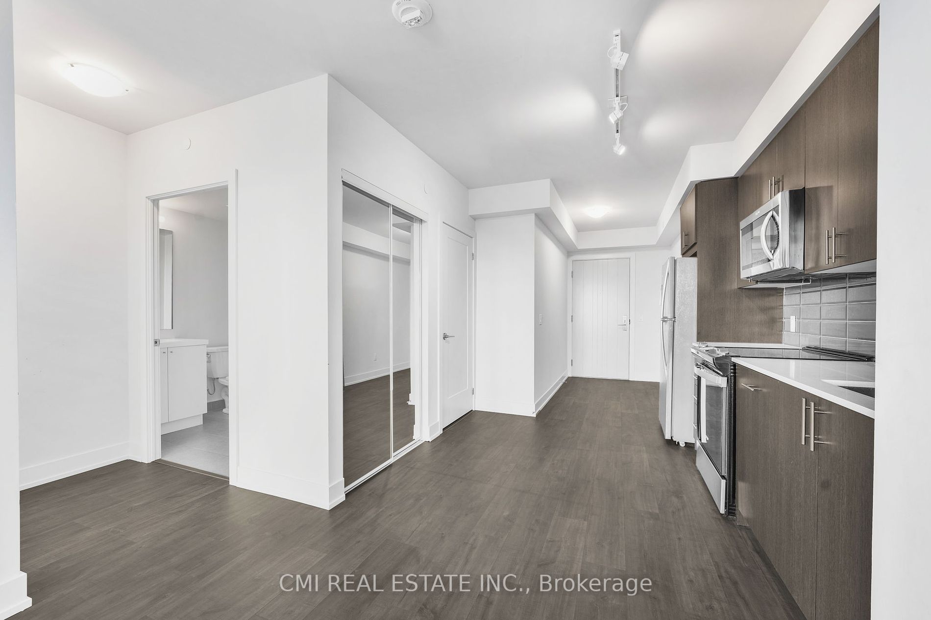 2550 Simcoe St N, #2518