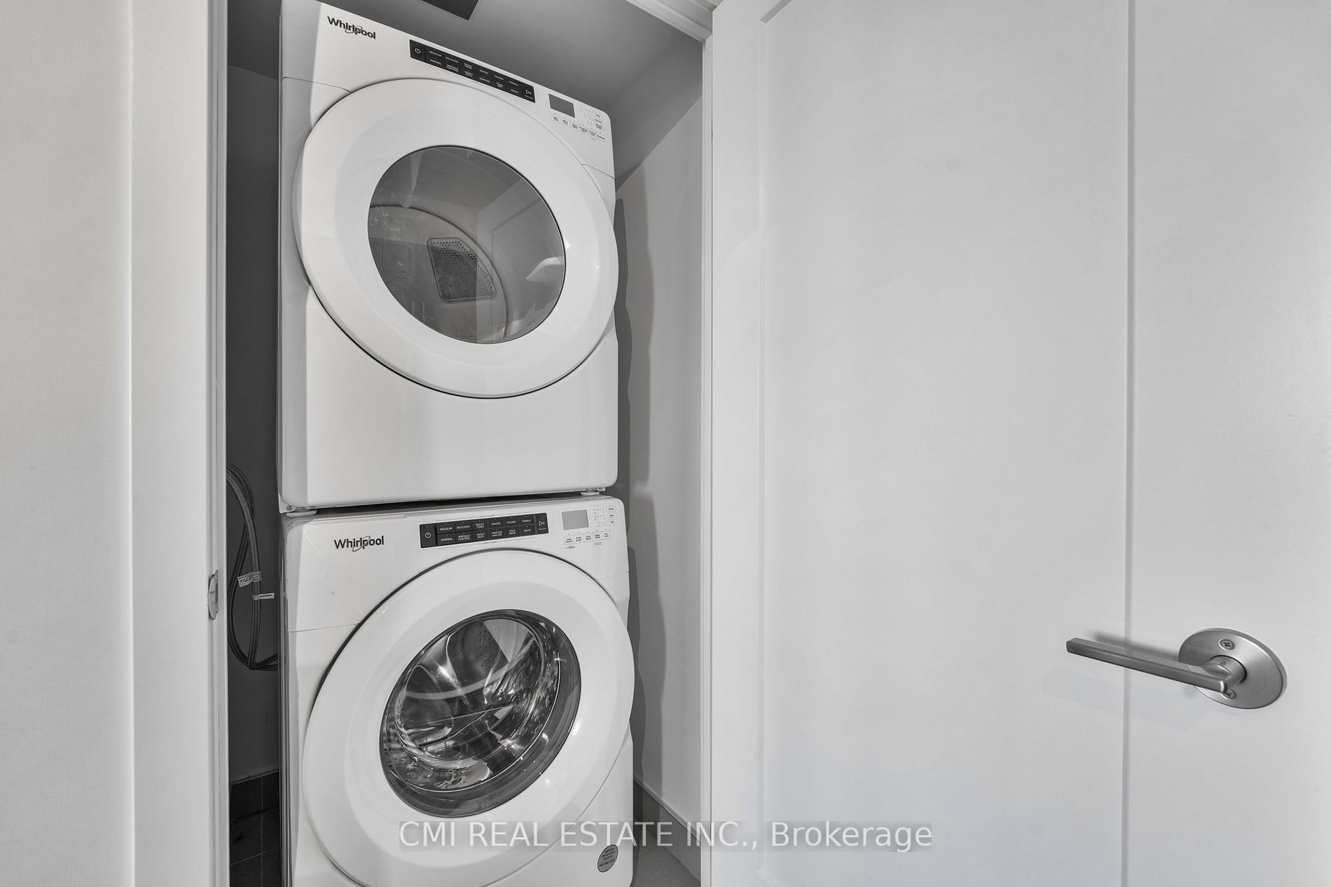 2550 Simcoe St N, #2518