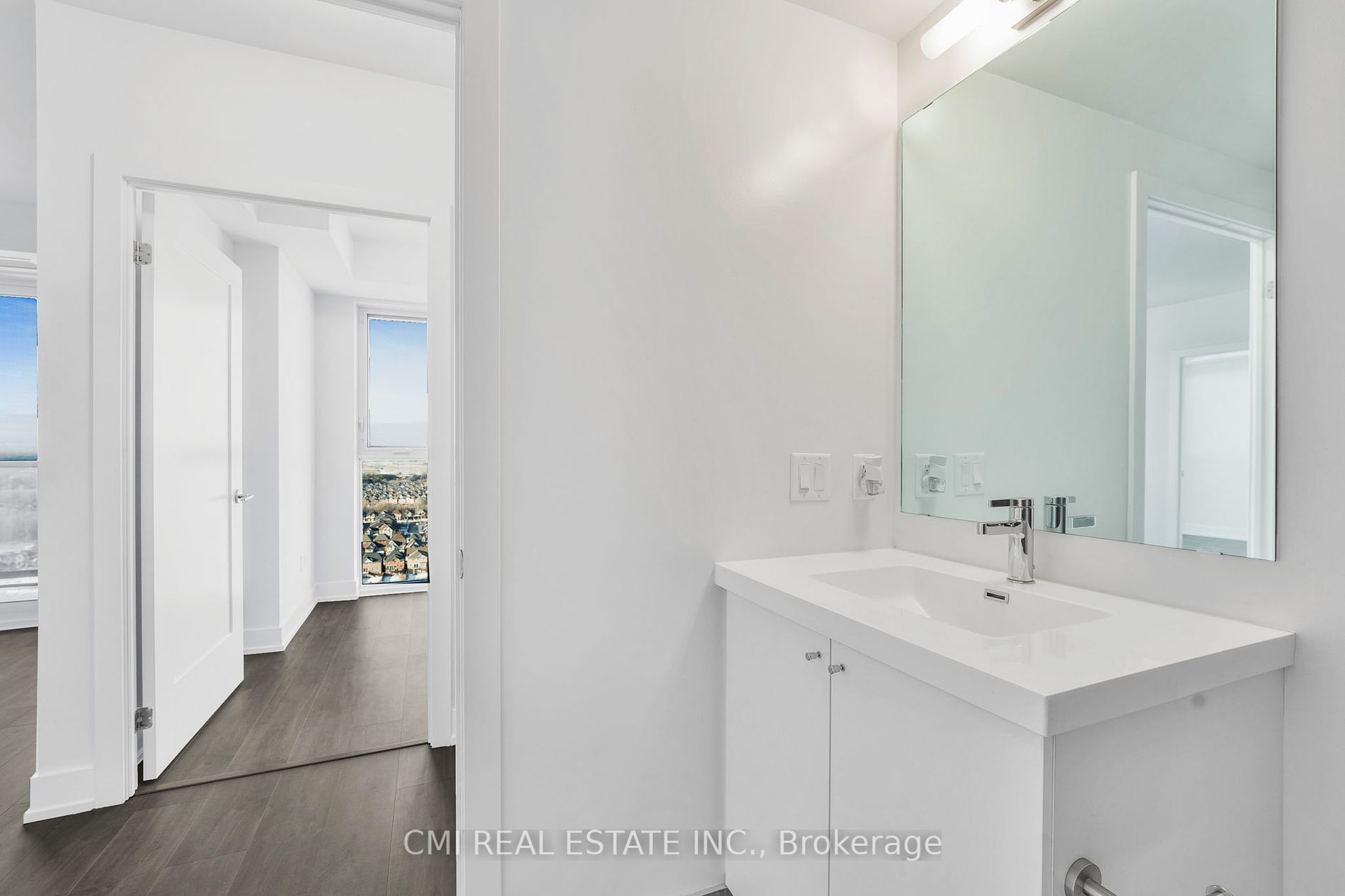 2550 Simcoe St N, #2518