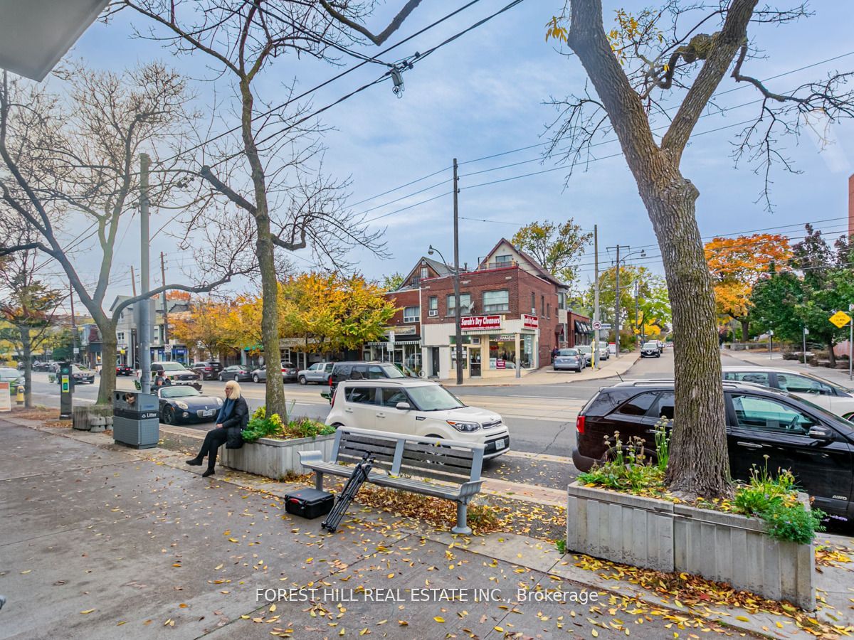 935 Kingston Road