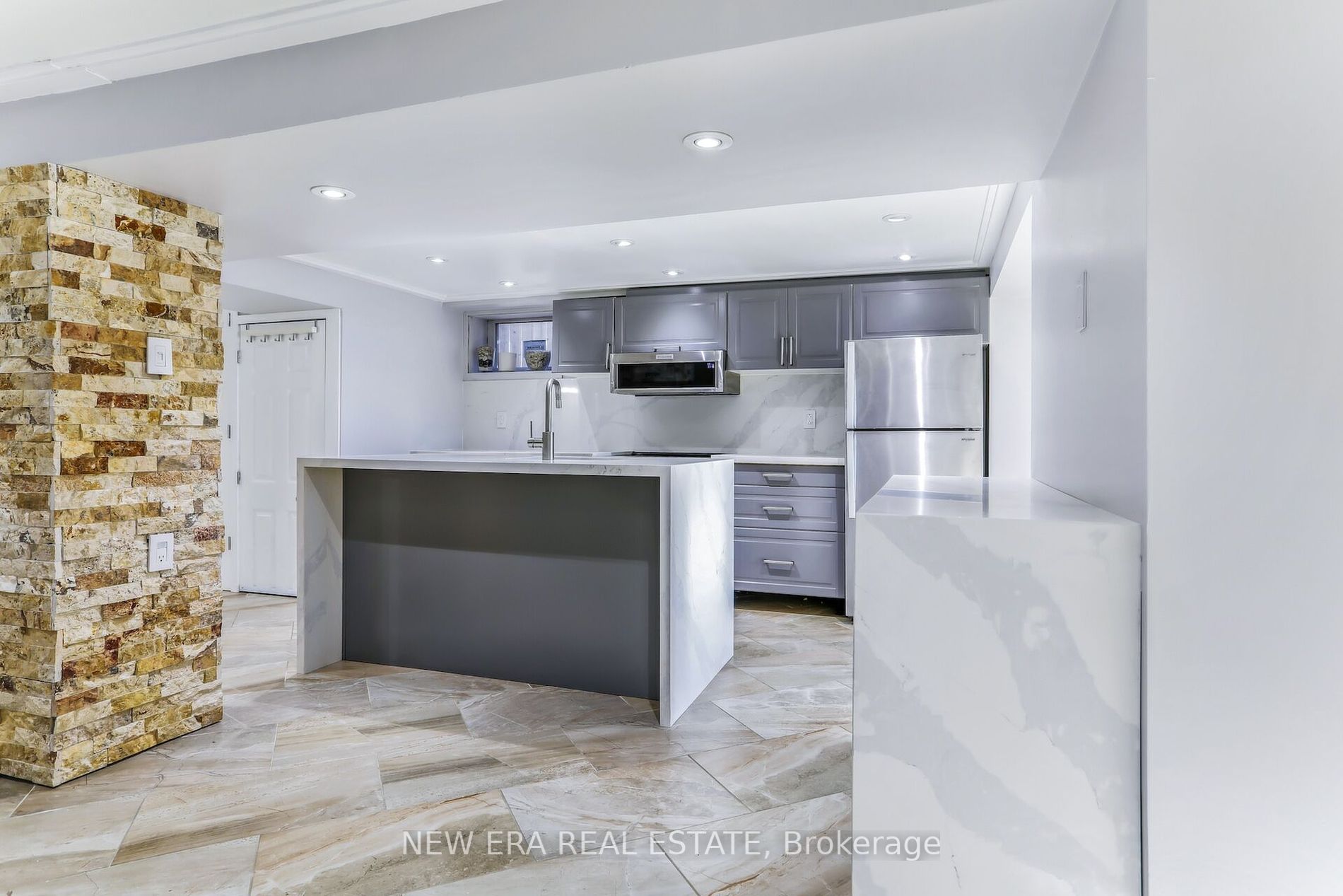 153 Toynbee Trail