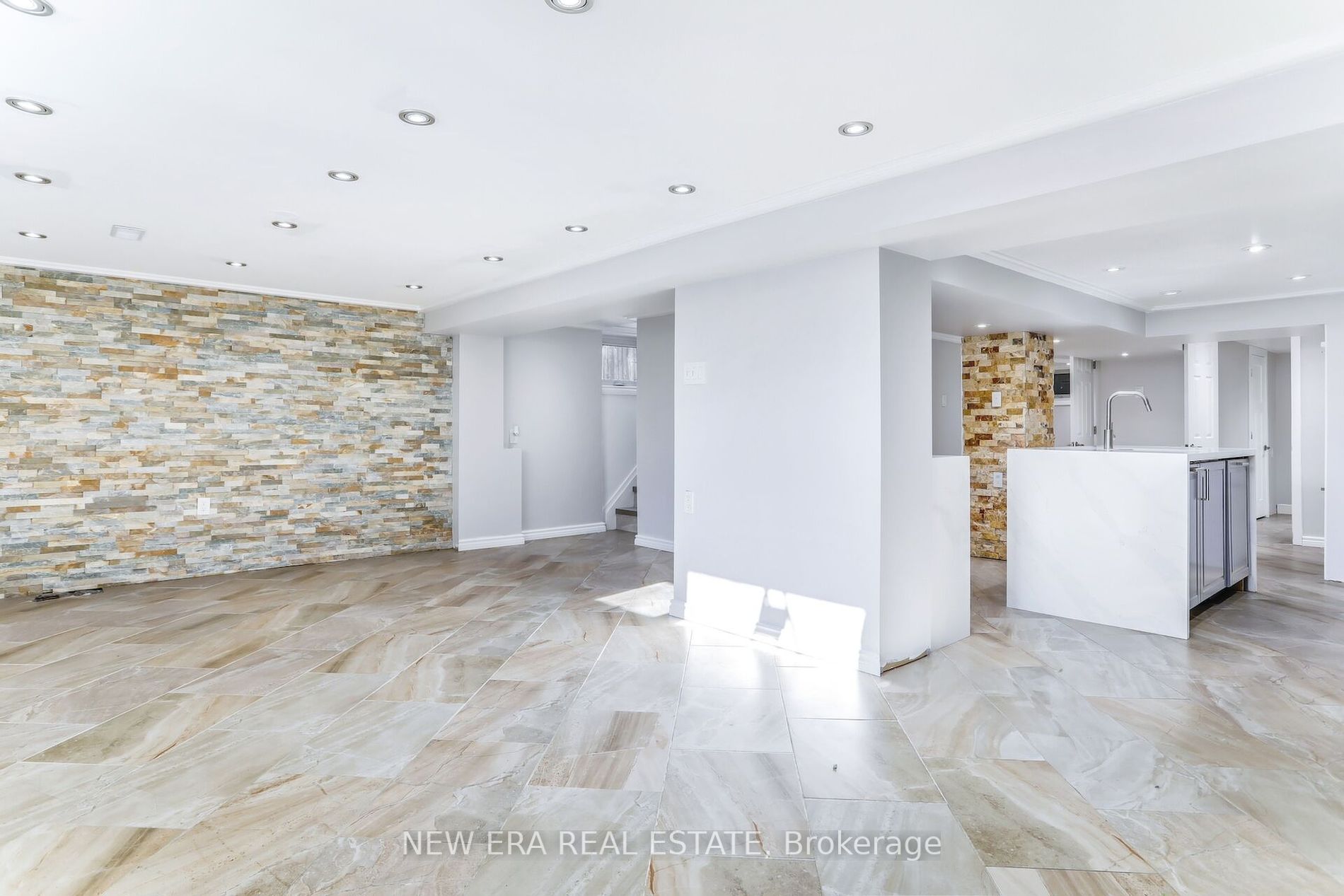 153 Toynbee Trail