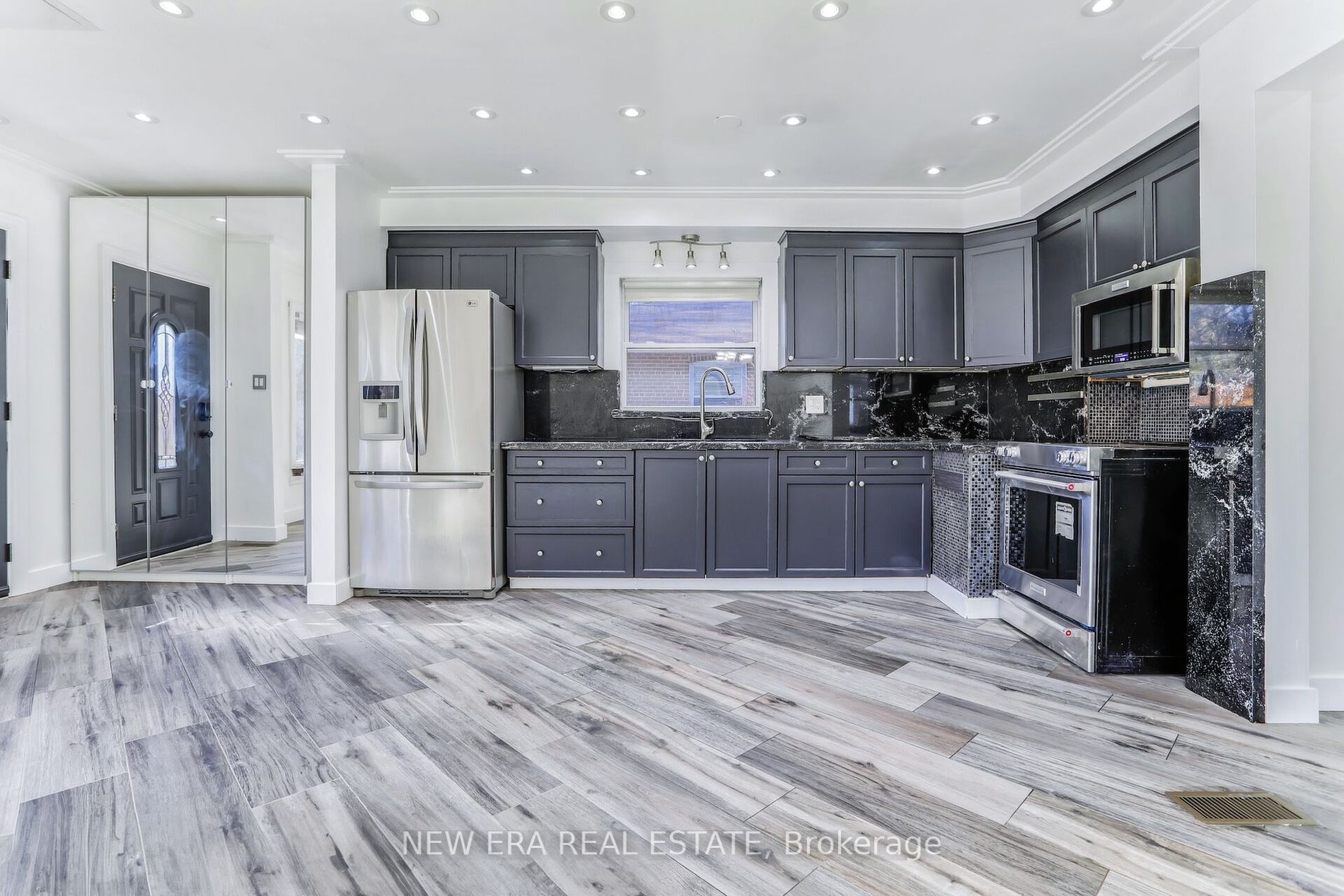 153 Toynbee Trail