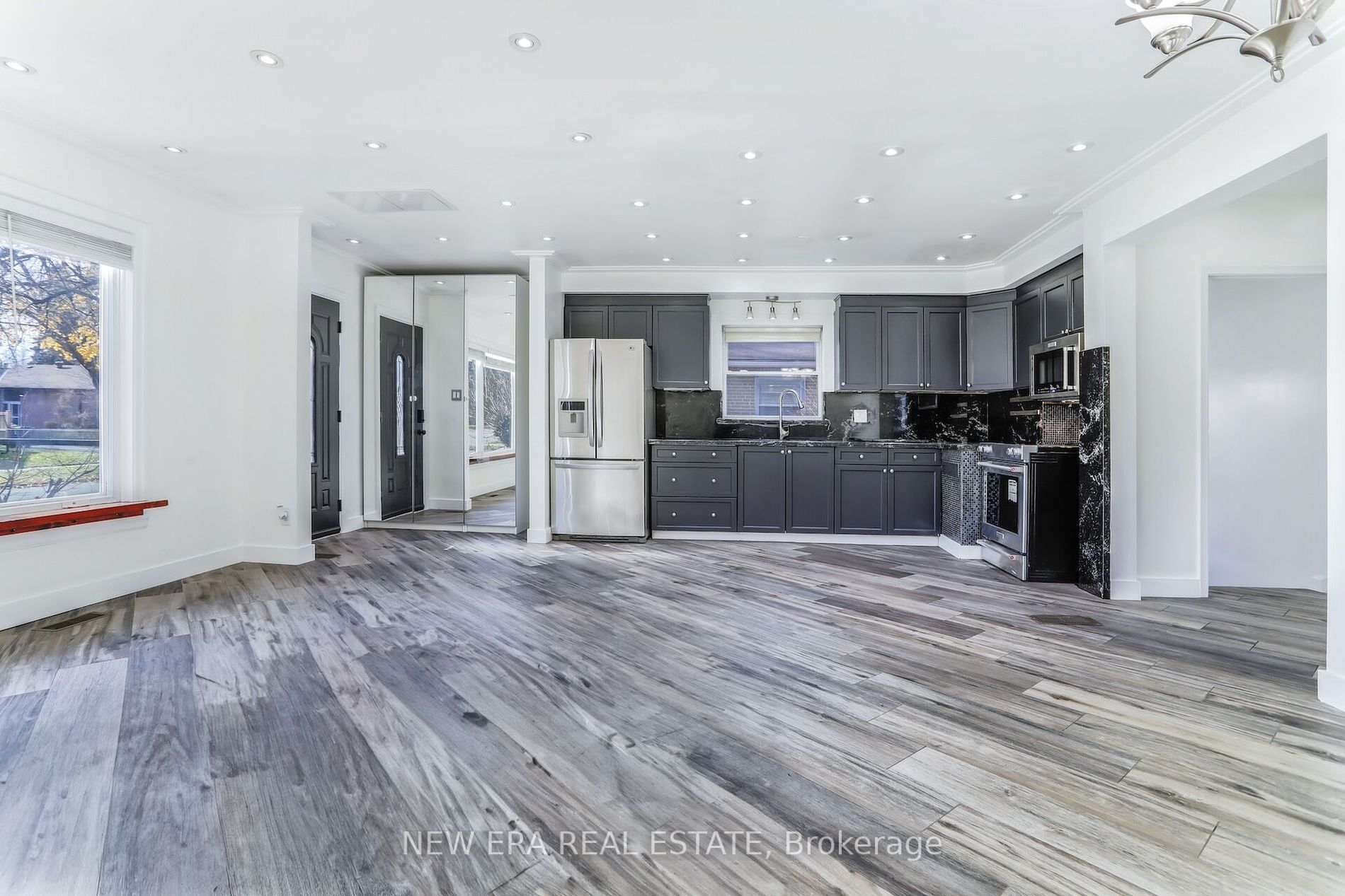 153 Toynbee Trail