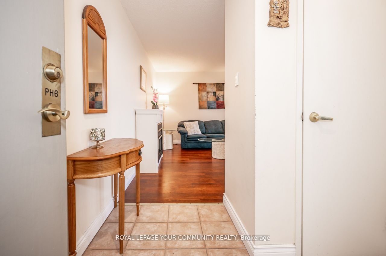 1665 Victoria Park Ave, #1106