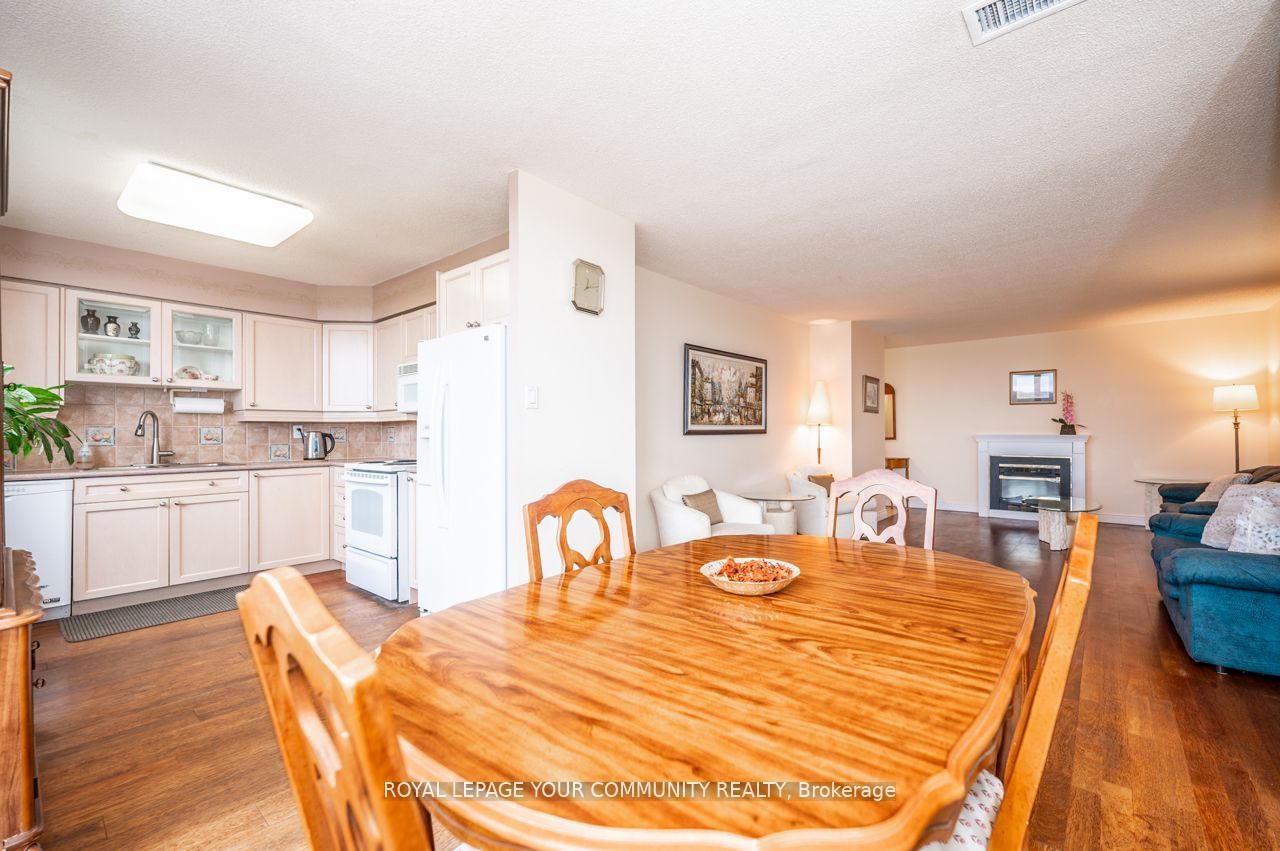 1665 Victoria Park Ave, #1106