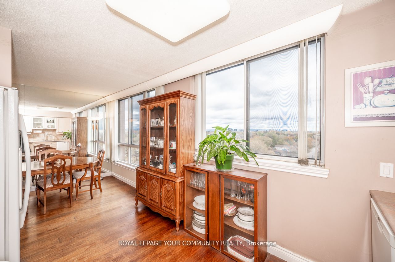1665 Victoria Park Ave, #1106